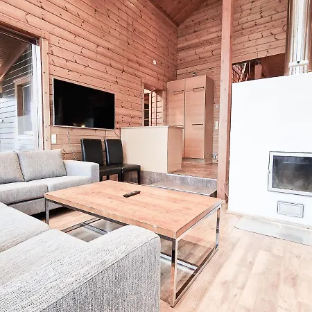 Huvilat Lumikki - 8 Henkiloelle, Luoteis-himos Ski-in/out, 121m² Jämsä