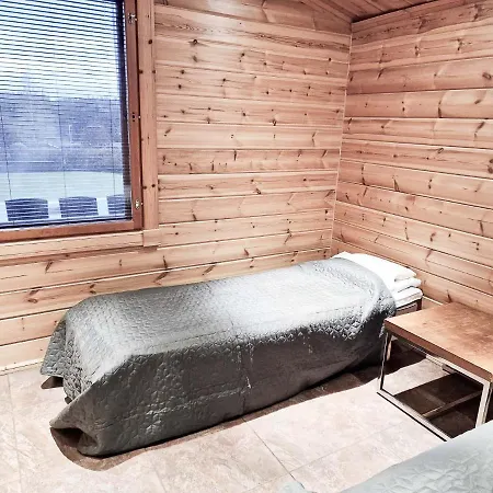 Lumikki - 8 Henkiloelle, Luoteis-himos Ski-in/out, 121m² *