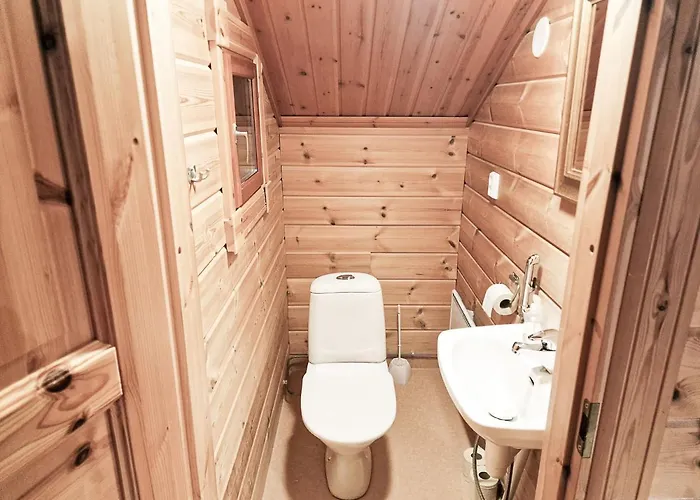 Lumikki - 8 Henkiloelle, Luoteis-himos Ski-in/out, 121m² Jämsä