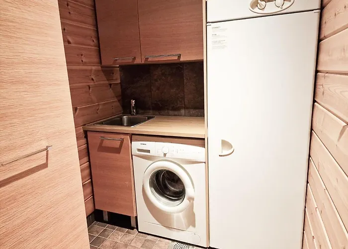 Lumikki - 8 Henkiloelle, Luoteis-himos Ski-in/out, 121m² * Jämsä